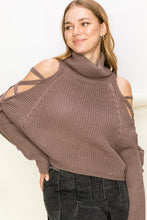 Load image into Gallery viewer, Turtleneck Cropped Sweater
