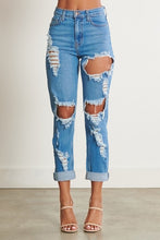 Lataa kuva Galleria-katseluun, High-Waisted Distressed Boyfriend Jeans
