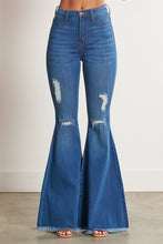 Indlæs billede til gallerivisning High-Waisted Distressed Flare Jeans
