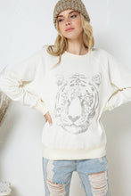Indlæs billede til gallerivisning Tiger Studded Star Graphic Sweatshirt
