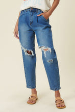 Load image into Gallery viewer, Distressed Slouchy Jean
