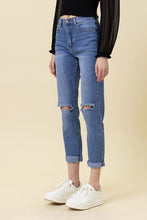 Load image into Gallery viewer, High Waisted Boyfriend Jeans
