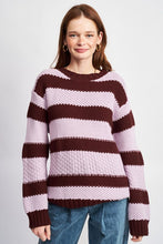 Lataa kuva Galleria-katseluun, Oversize Strip Sweater
