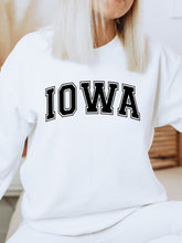 Indlæs billede til gallerivisning IOWA! Varsity Premium Bella Canvas Sweatshirt
