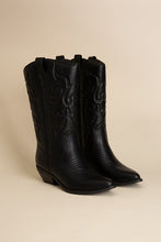 Lataa kuva Galleria-katseluun, Classic Western Charm Boots
