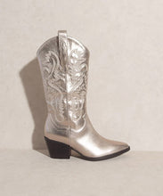 Load image into Gallery viewer, Classic Western Boots
