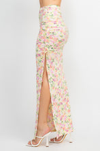 Indlæs billede til gallerivisning Front Knot Floral Top &amp; Ruched Maxi Skirts Set
